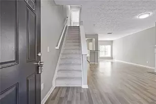 2566 Walden Lake Dr, Decatur, GA 30035 - Photo 4