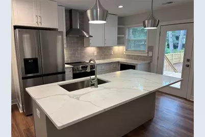 1389 Lanvale Drive SW, Atlanta, GA 30310 - Photo 6