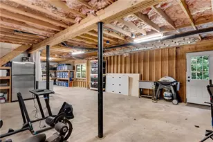 500 Barrington Dr W, Roswell, GA 30076 - Photo 34