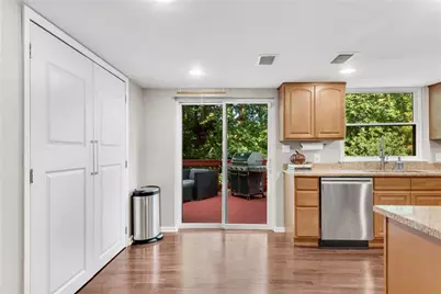 500 Barrington Drive W, Roswell, GA 30076 - Photo 4
