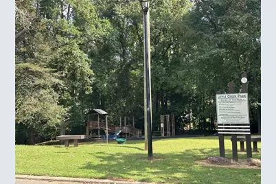 500 Barrington Drive W, Roswell, GA 30076 - Photo 40