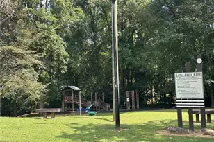 500 Barrington Dr W, Roswell, GA 30076 - Photo 40