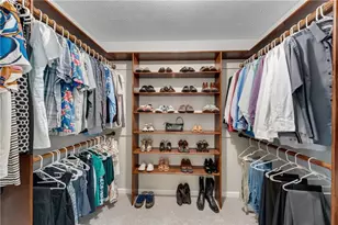 500 Barrington Dr W, Roswell, GA 30076 - Photo 18