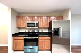 3040 Peachtree Rd NW, Atlanta, GA 30305 - Photo 2