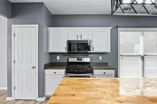 1661 Hedington Ct, Lawrenceville, GA 30045 - Photo 10