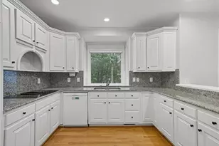 13540 Providence Lake Dr, Milton, GA 30004 - Photo 18