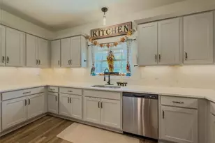 710 Poplar St, Monroe, GA 30655 - Photo 12