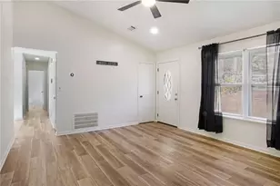 158 Ashwood Ct, Riverdale, GA 30274 - Photo 4