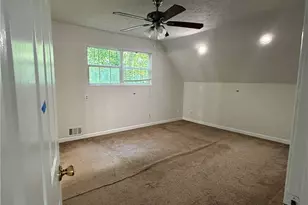 8439 Lake Dr, Snellville, GA 30039 - Photo 14