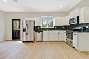 8 Leon St SW, Rome, GA 30165 - Photo 4