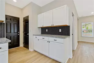 8 Leon St SW, Rome, GA 30165 - Photo 6