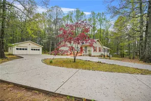 125 Bridget Dr, Hampton, GA 30228 - Photo 2