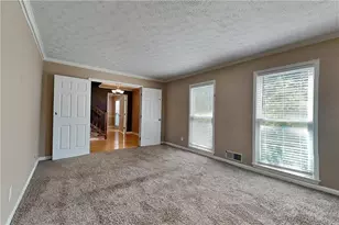 2990 Mountain Trace NE, Roswell, GA 30075 - Photo 4