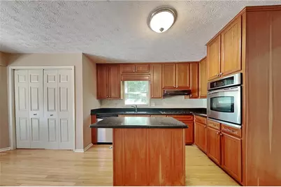 2990 Mountain Trace NE, Roswell, GA 30075 - Photo 6