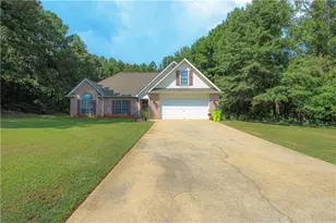 314 Patrick Cir, Jenkinsburg, GA 30234 - Photo 1