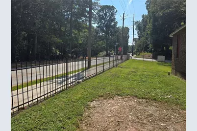 3725 Collier Drive NW, Atlanta, GA 30331 - Photo 4