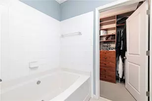 3040 Peachtree Rd NW, Atlanta, GA 30305 - Photo 12