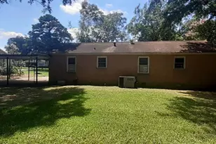 1020 Hickory Dr, Elberton, GA 30635 - Photo 12