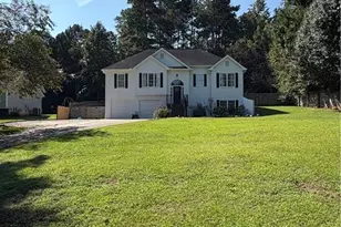 180 Blacks Mill Trce E, Dawsonville, GA 30534 - Photo 2