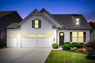 215 Silver Ct, Hoschton, GA 30548 - Photo 4