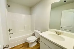 1099 N Village Dr, Decatur, GA 30032 - Photo 20