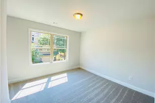 1099 N Village Dr, Decatur, GA 30032 - Photo 16