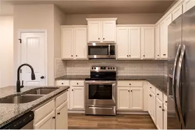 3111 Bayrose Circle #109B, East Point, GA 30344 - Photo 4