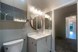 560 Dutch Valley Rd NE, Atlanta, GA 30324 - Photo 16