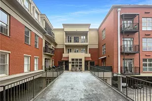 560 Dutch Valley Rd NE, Atlanta, GA 30324 - Photo 10