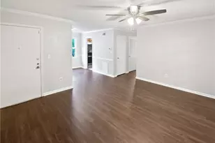 53 Monet Ct NW, Atlanta, GA 30327 - Photo 4