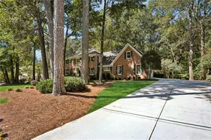 4891 Forestglade Ct, Stone Mountain, GA 30087 - Photo 4