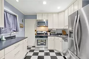 3660 Peachtree Rd NE, Atlanta, GA 30319 - Photo 6