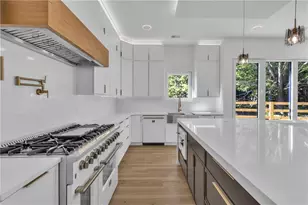 1939 Sunny Hill Rd, Lawrenceville, GA 30043 - Photo 18