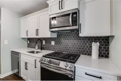 807 Wynnes Ridge Circle #807, Marietta, GA 30067 - Photo 14