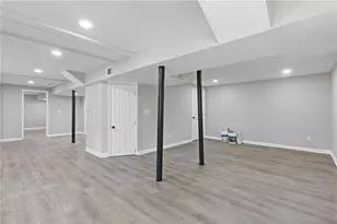 551 Briggs Cir SW, Lilburn, GA 30047 - Photo 28