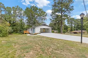 551 Briggs Cir SW, Lilburn, GA 30047 - Photo 32