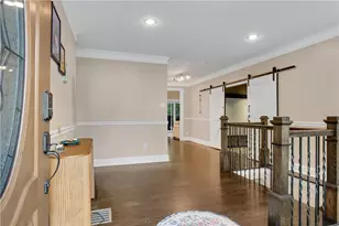 2735 Skyland Dr NE, Atlanta, GA 30319 - Photo 6