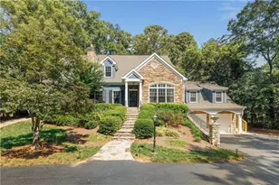 2813 W Roxboro Rd NE, Atlanta, GA 30324 - Photo 2