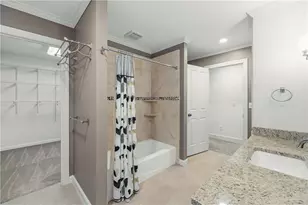 2813 W Roxboro Rd NE, Atlanta, GA 30324 - Photo 76