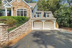 2813 W Roxboro Rd NE, Atlanta, GA 30324 - Photo 6