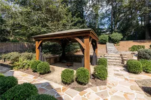 2813 W Roxboro Rd NE, Atlanta, GA 30324 - Photo 94