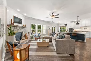 107 Crown Ln, Woodstock, GA 30188 - Photo 4