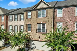 5747 Pine Oak Dr, Peachtree Corners, GA 30092 - Photo 2