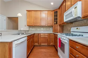 516 Arden Close, Woodstock, GA 30188 - Photo 8