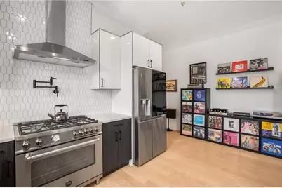 417 E College Avenue #302, Decatur, GA 30030 - Photo 14