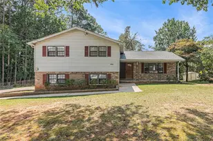 1343 Burbank Trail, Morrow, GA 30260 - Photo 2