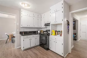 1343 Burbank Trail, Morrow, GA 30260 - Photo 10