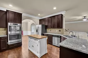 882 Nestling Dr, Lawrenceville, GA 30045 - Photo 2