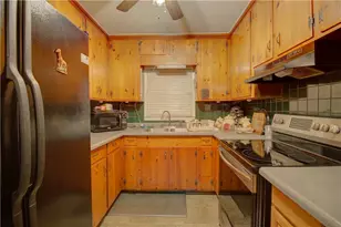 281 Springdale Dr, Winder, GA 30680 - Photo 4