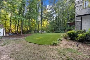 1905 Gainsborough Dr, Atlanta, GA 30341 - Photo 54